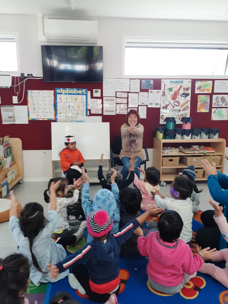 Mat time clapping